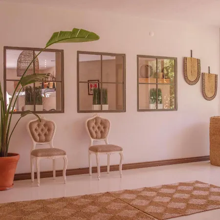 Monta & Otel Ölüdeniz