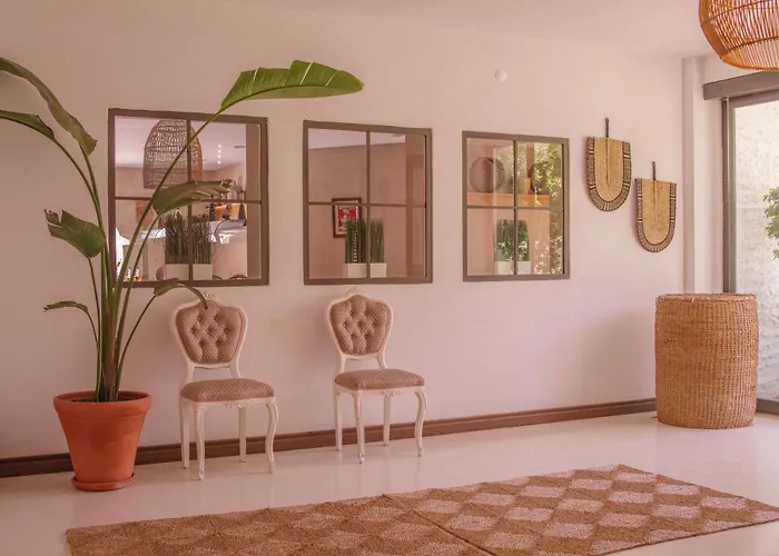 Monta & Otel Ölüdeniz